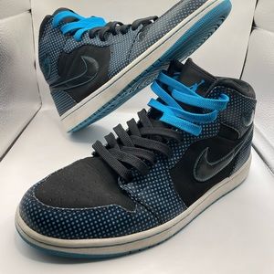 Jordan 1 retro Polka dot Laser blue